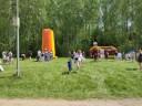 Zdjęcia przedstawiają osoby biorące udział w Pikniku Europejskich oraz atrakcje przygotowane przez organizatorów.