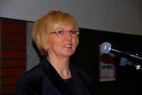 Zdjęcie galerii artykułu: Laureat OTK 2009 - galeria - Anna Michalczyk-Zastępca Dyrektora PUP Rybnik-powitanie uczestników.jpg
