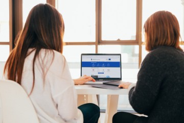 Zdjęcie artykułu Mobilny Punkt Informacyjny Funduszy Europejskich w Oświęcimiu